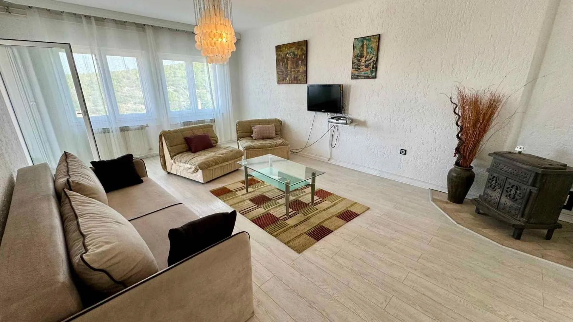 Apartment In Jadranovo 50540