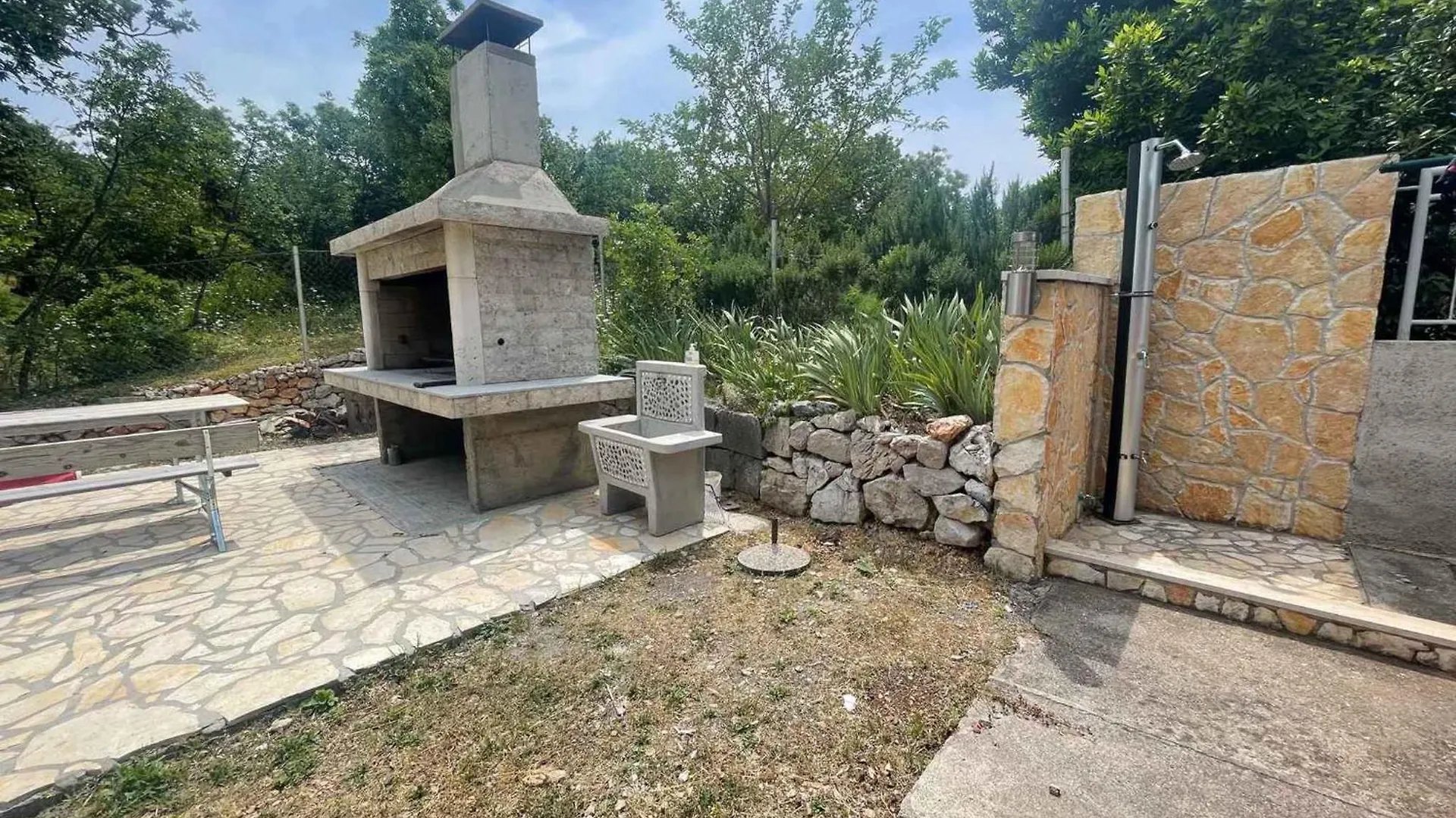 Apartment In Jadranovo 50540